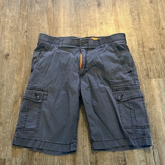 WEAR FIRST CARGO UTILITY SHORTS (SIZE 36) - Picture 1 of 4